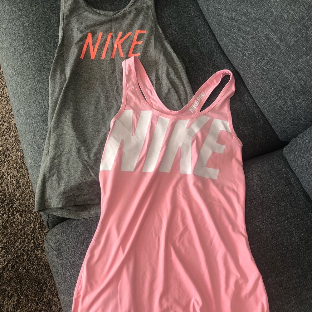 Nike tank top bundle